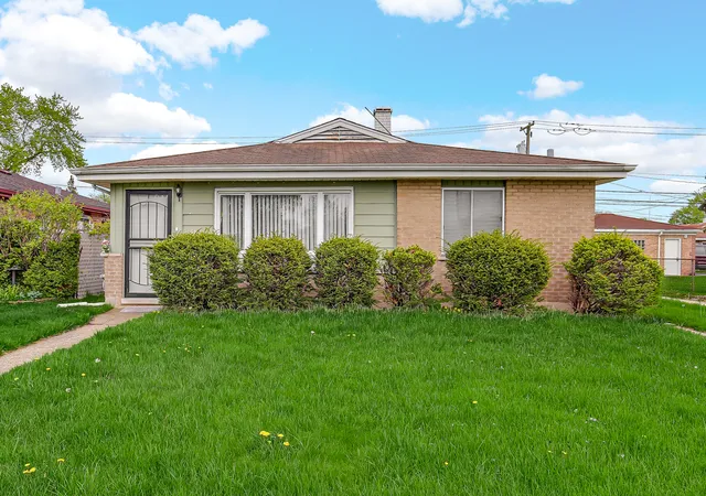 Photo 1 of Single family home for sale at 1383 Greenbay Ave, Calumet City, IL 60409 | MLS# 12726774 | Listing updated on 2026-08-12