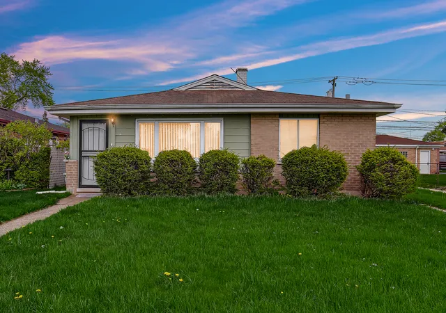 Photo 2 of Single family home for sale at 1383 Greenbay Ave, Calumet City, IL 60409 | MLS# 12726774 | Listing updated on 2026-08-12