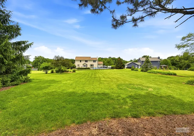 5th image of 2066 Bernadette Ln, Yorkville, IL 60560 | MLS# 12726796