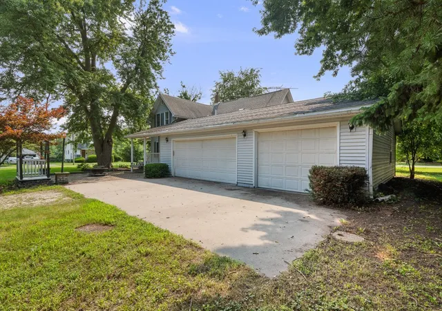 Photo 46 of Single family home for sale at 204 Ne 7th Street, Galva, IL 61434 | MLS# 12726806 | Listing updated on 2026-08-17