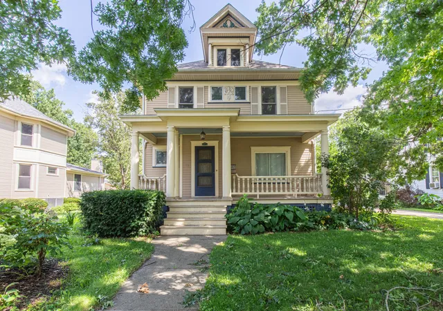 Photo 1 of Single family home for sale at 727 S Euclid Ave, Princeton, IL 61356 | MLS# 12726819 | Listing updated on 2026-08-26