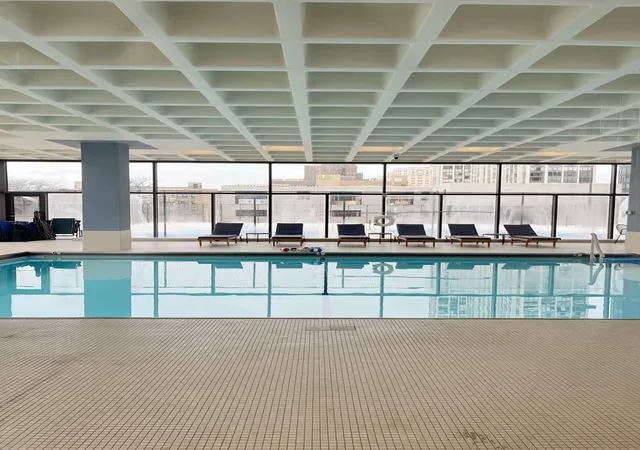 2nd image of 5320 N Sheridan Rd, Chicago, IL 60640