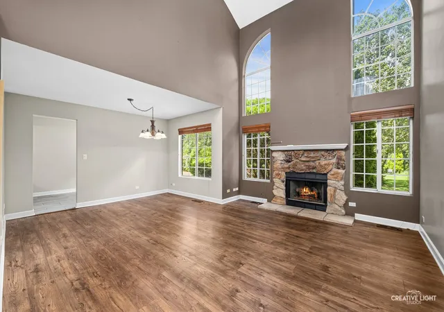 Photo 2 of Townhouse for sale at 87 Townsend Cir, Naperville, IL 60565 | MLS# 12726840 | Listing updated on 2026-09-06