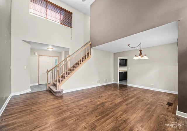 Photo 3 of Townhouse for sale at 87 Townsend Cir, Naperville, IL 60565 | MLS# 12726840 | Listing updated on 2026-09-06
