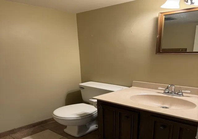 Photo 2 of Townhouse for sale at 227 Lakeshore Ln, Bloomingdale, IL 60108 | MLS# 12726893 | Listing updated on 2026-09-29