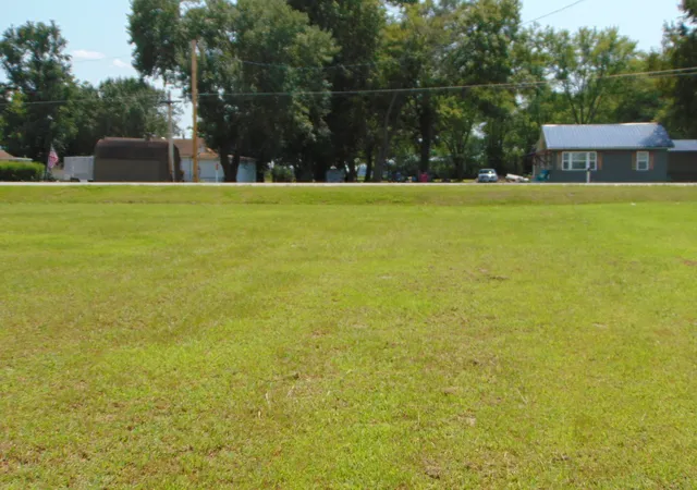 Photo 2 of House for sale at 0000 State Route 14 Hwy, Duquoin, IL 62832 | MLS# 12726920 | Listing updated on 2026-08-12