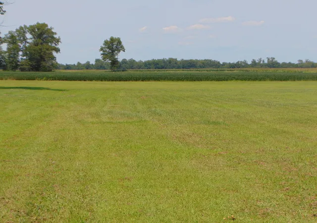 Photo 3 of House for sale at 0000 State Route 14 Hwy, Duquoin, IL 62832 | MLS# 12726920 | Listing updated on 2026-08-12