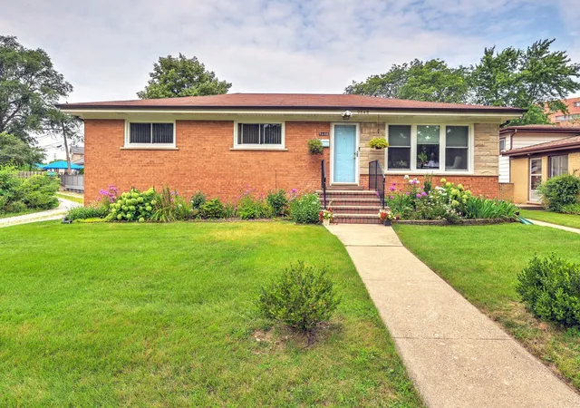 Photo 2 of Single family home for sale at 9648 N Kostner Ave, Skokie, IL 60076 | MLS# 12726950 | Listing updated on 2026-09-27