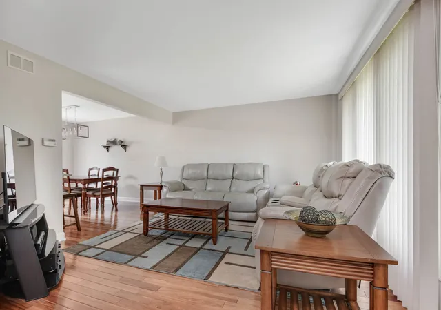 Photo 4 of Single family home for sale at 613 Gavin Ave, Romeoville, IL 60446 | MLS# 12726963 | Listing updated on 2026-10-04