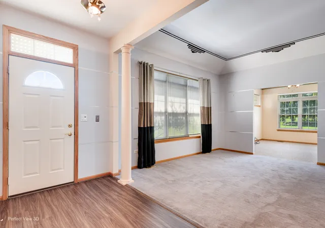 Photo 2 of Townhouse for sale at 19226 Crescent Dr, Mokena, IL 60448 | MLS# 12726964 | Listing updated on 2026-09-07
