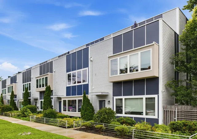 2nd image of 3573 W Wabansia Ave, Chicago, IL 60647 | MLS# 12726981