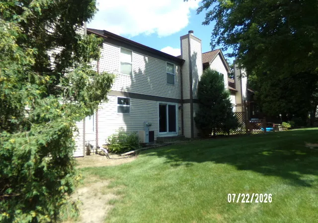 2nd image of 11 Oxford Ct, Algonquin, IL 60102 | MLS# 12726985