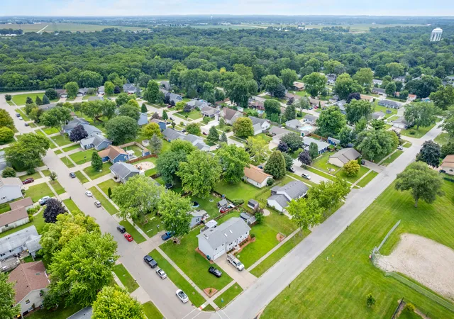 50th image of 606 E Edgelawn Dr, Plano, IL 60545 | MLS# 12726987