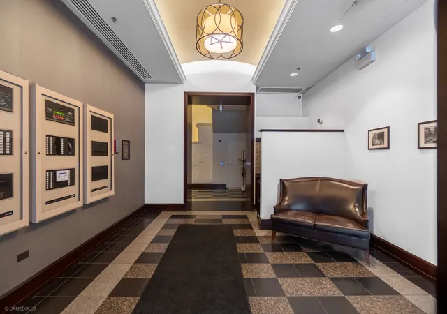 2nd image of 6 E Monroe St #1503, Chicago, IL 60603 | MLS# 12727060