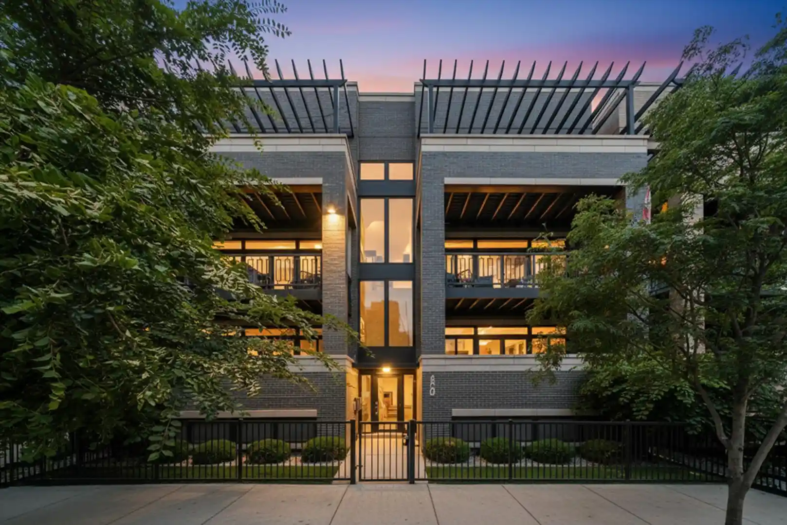 Listing Photo 1 - Condo for sale in 1366 W Walton St located at 1366 W Walton St, Chicago, IL 60642 - Unit #1E