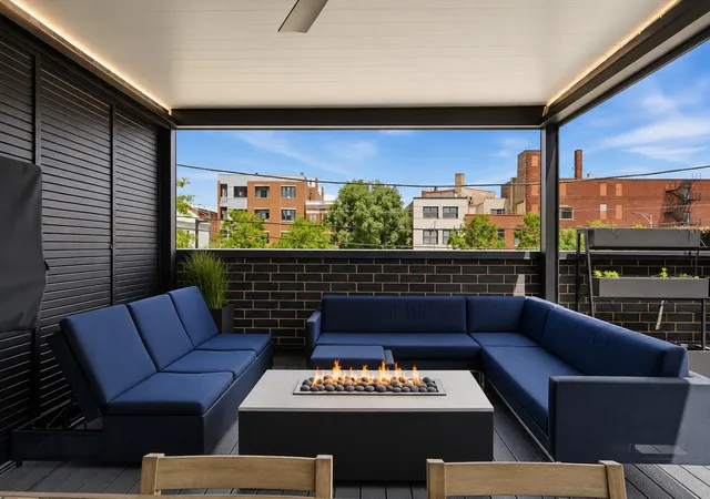 Listing Photo 3 - Condo for sale in building located at 1366 W Walton St, Chicago, IL 60642 - Unit #1E