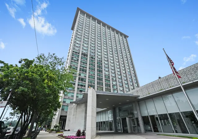 Photo 2 of Condo for sale at 3600 N Lake Shore Dr #2807, Chicago, IL 60613 | MLS# 12727203 | Listing updated on 2026-10-07