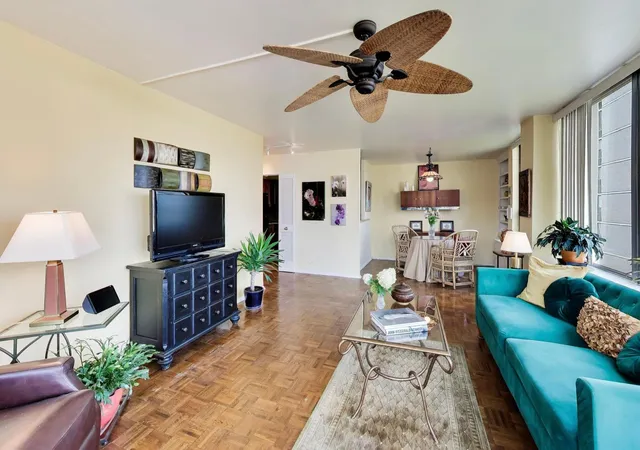 Photo 2 of Condo for sale at 1455 N Sandburg Ter #808B, Chicago, IL 60610 | MLS# 12727241 | Listing updated on 2026-09-30
