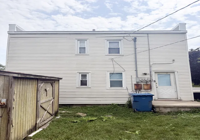 2nd image of 1179 S Schuyler Ave, Kankakee, IL 60901 | MLS# 12727334