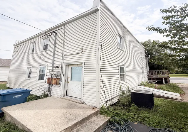 3rd image of 1179 S Schuyler Ave, Kankakee, IL 60901 | MLS# 12727334