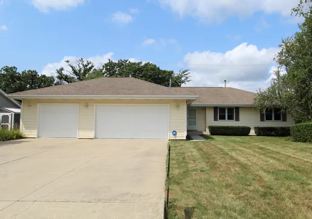 Photo 2 of Sale Pending at 4137 Canola Ln, Cherry Valley, IL 61016 | MLS# 12727352 | Listing updated on 2026-08-13