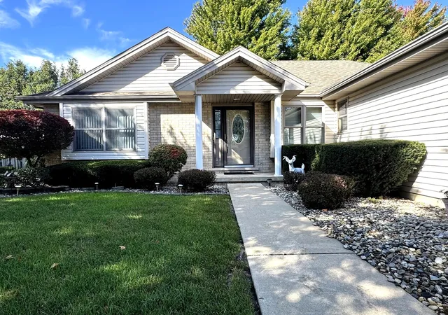 Photo 2 of Single family home for sale at 1559 Jennifer Dr, Bourbonnais, IL 60914 | MLS# 12727361 | Listing updated on 2026-09-30