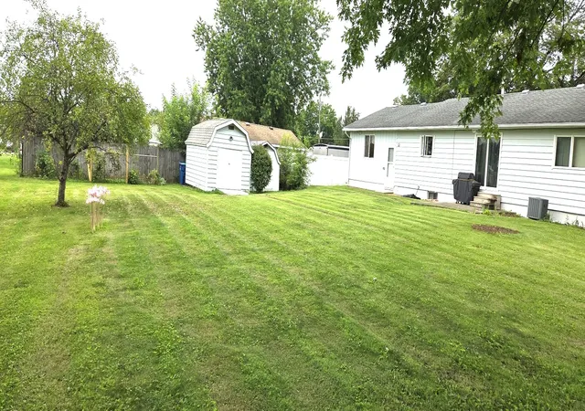 Photo 18 of Single family home for sale at 319 Cedar St, Hoopeston, IL 60942 | MLS# 12727377 | Listing updated on 2026-09-03