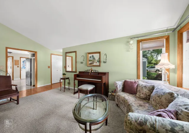 Photo 3 of Single family home for sale at 511 S Highland Ave, Lombard, IL 60148 | MLS# 12727406 | Listing updated on 2026-09-10