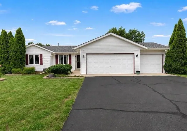 Photo 1 of Sale Pending at 651 Purple Sage Dr, Roscoe, IL 61073 | MLS# 12727432 | Listing updated on 2026-08-27
