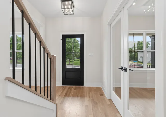 Photo 3 of Single family home for sale at 1023 Walter St, Lemont, IL 60439 | MLS# 12727486 | Listing updated on 2026-10-01