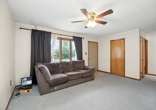 2nd image of 165 Keigher Dr, Manteno, IL 60950 | MLS# 12727487