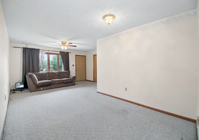 3rd image of 165 Keigher Dr, Manteno, IL 60950 | MLS# 12727487