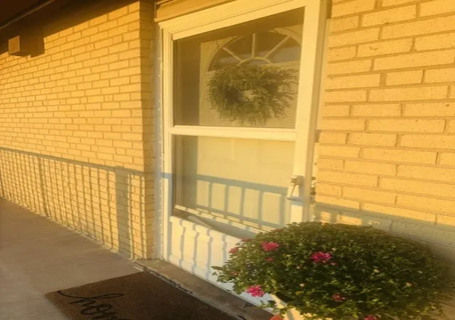 2nd image of 605 N Wolf Rd #B9, Hillside, IL 60162 | MLS# 12727489