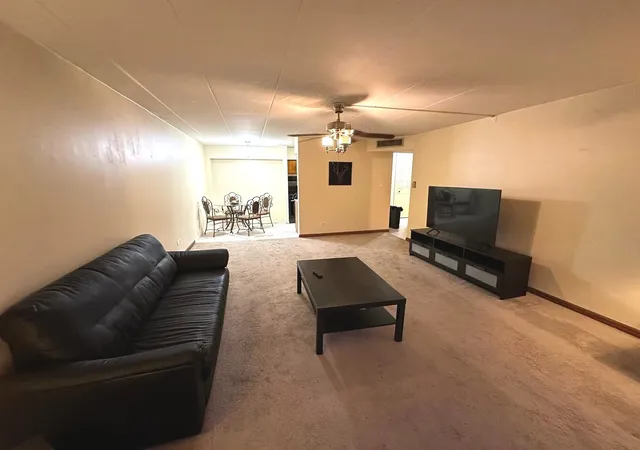 Listing Photo 4 - Condo for sale in building located at 300 Roselle Rd, Schaumburg, IL 60193 - Unit #419