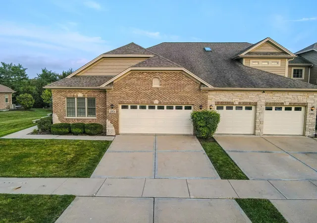2nd image of 12876 Rosa Ln, Lemont, IL 60439 | MLS# 12727549