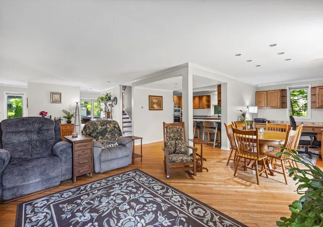 Photo 2 of Single family home for sale at 3422 Oakwood Dr, Island Lake, IL 60042 | MLS# 12727609 | Listing updated on 2026-10-06