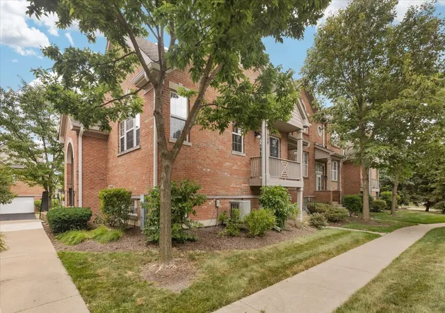 Photo 3 of Townhouse for sale at 7509 Frontage Rd, Skokie, IL 60077 | MLS# 12727619 | Listing updated on 2026-08-14