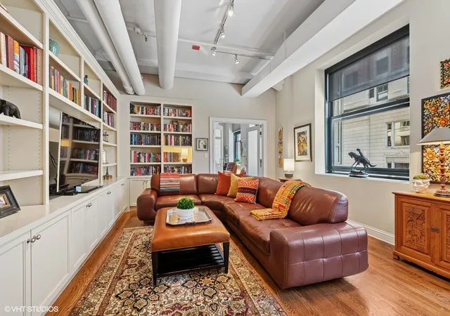 4th image of 6 E Monroe St, Chicago, IL 60603