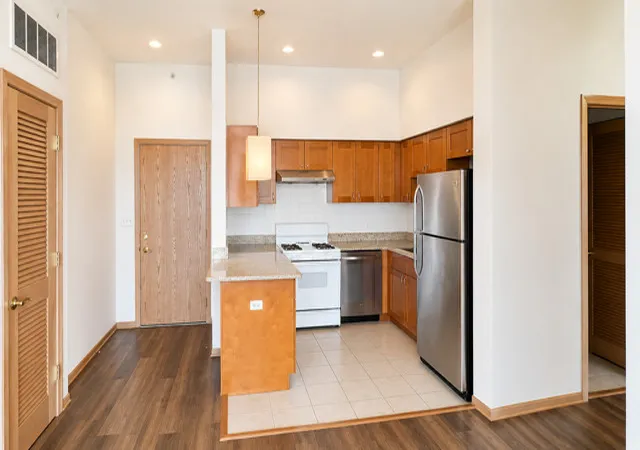 Photo 4 of Condo for sale at 2322 S Canal St #708, Chicago, IL 60616 | MLS# 12727679 | Listing updated on 2026-08-13