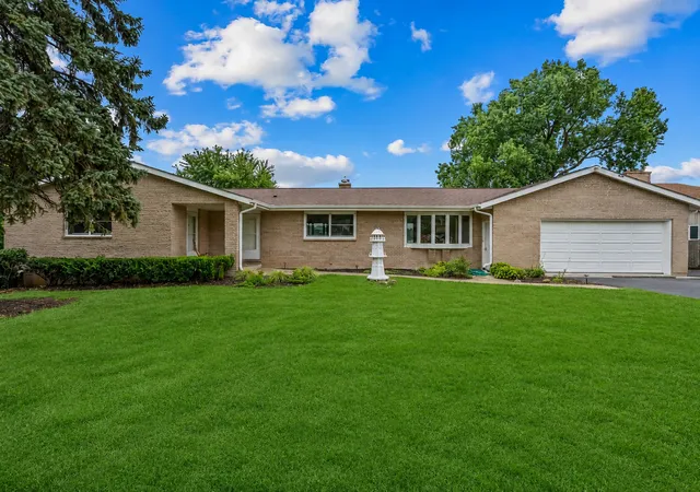 Photo 2 of Single family home for sale at 36897 N Nathan Hale Dr, Lake Villa, IL 60046 | MLS# 12727713 | Listing updated on 2026-09-04