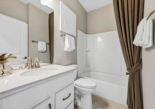 Photo 14 of Sale Pending at 12440 Portrush Ln, Lemont, IL 60439 | MLS# 12727716 | Listing updated on 2026-08-16