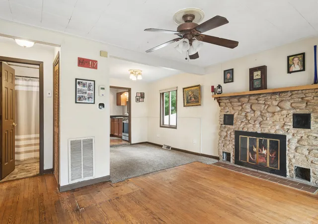 Photo 3 of Single family home for sale at 5506 E Lake Shore Dr, Wonder Lake, IL 60097 | MLS# 12727717 | Listing updated on 2026-10-03