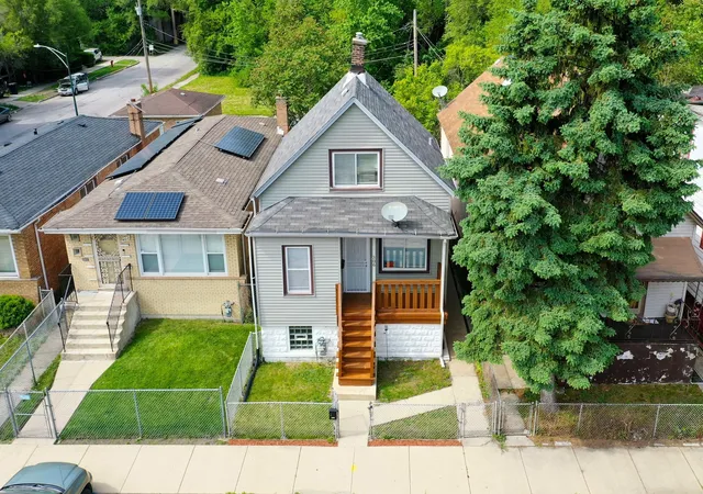 Photo 3 of Single family home for sale at 306 E 118th Street, Chicago, IL 60628 | MLS# 12727814 | Listing updated on 2026-08-10