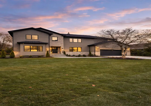 1st image of 1744 Walnut Cir, Northbrook, IL 60062 | MLS# 12727825