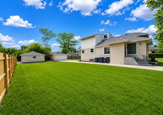 4th image of 1936 S 17Th Ave, Maywood, IL 60153 | MLS# 12727867