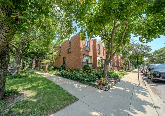 22nd image of 934 E 55th St, Chicago, IL 60615 | MLS# 12727881