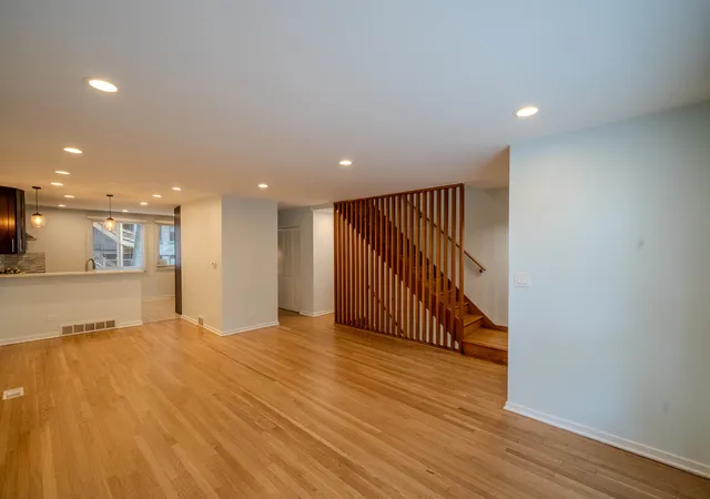 3rd image of 934 E 55Th St, Chicago, IL 60615 | MLS# 12727881