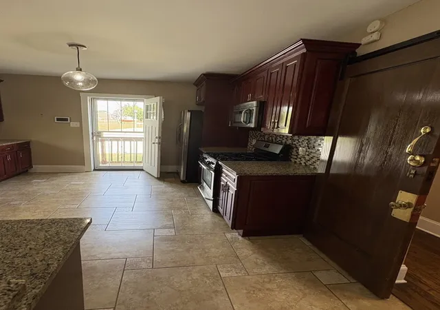 4th image of 1201 S 14Th Ave, Maywood, IL 60153 | MLS# 12727887