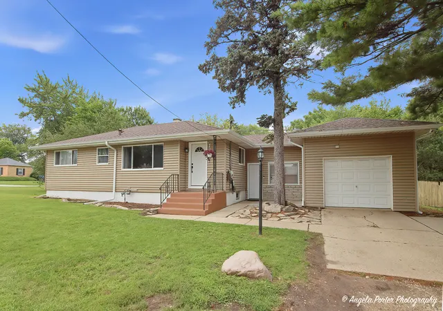 Photo 1 of Single family home for sale at 2023 Elim Ave, Zion, IL 60099 | MLS# 12727898 | Listing updated on 2026-09-16