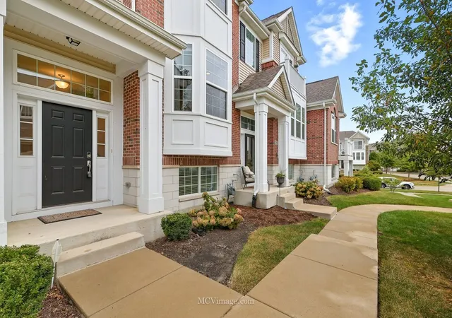 Photo 3 of Townhouse for sale at 2967 Madison Dr, Naperville, IL 60564 | MLS# 12727916 | Listing updated on 2026-09-01
